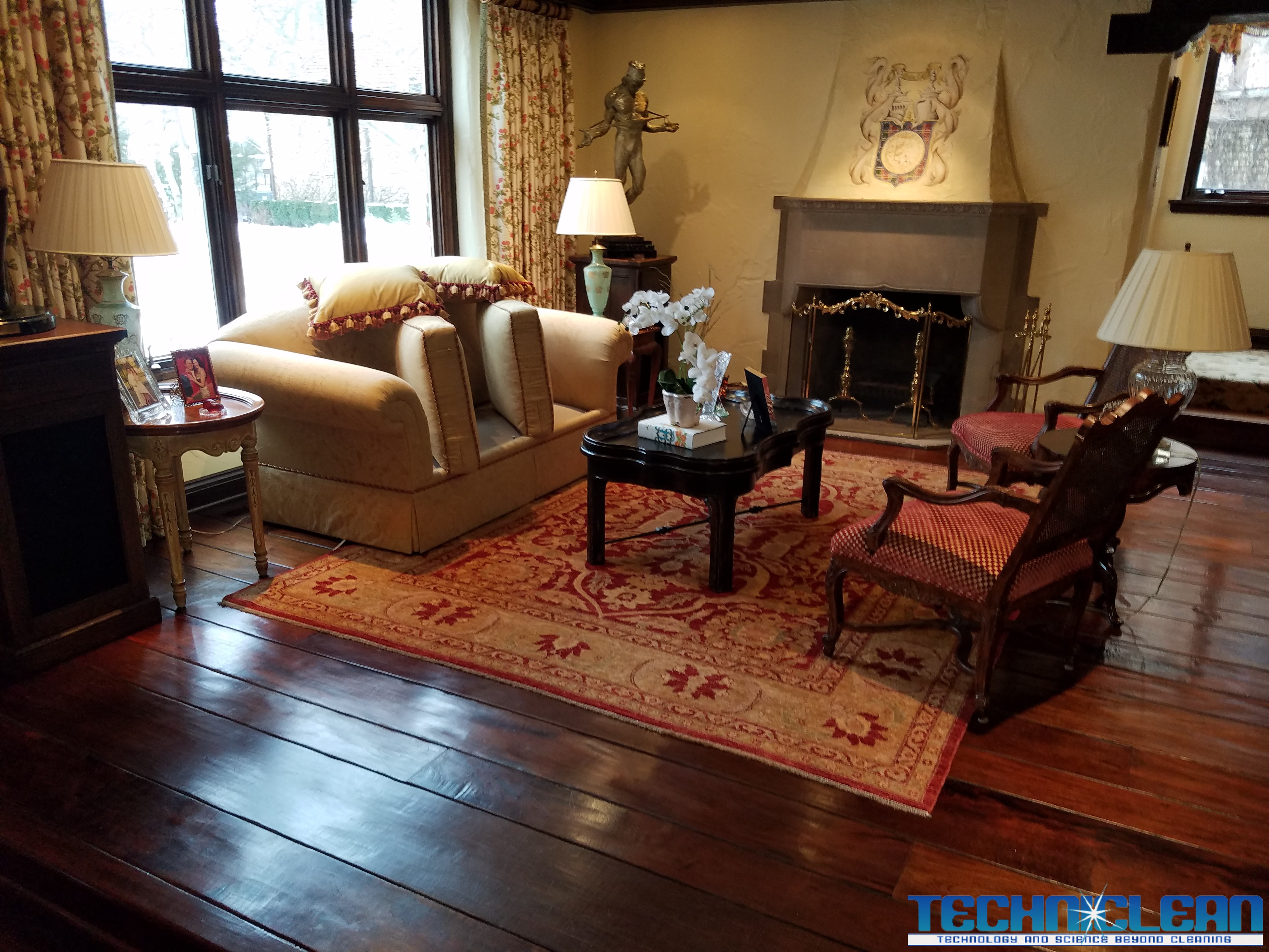 Upholstery Cleaning Lake Forest IL